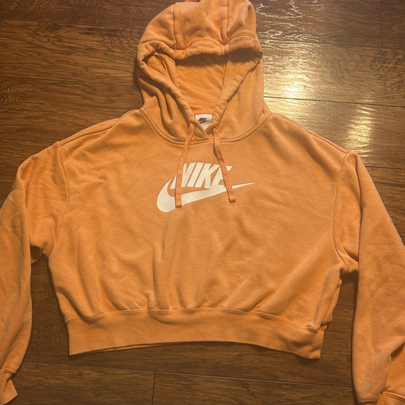 Nike Sportswear Club Fleece Women's Oversized Crop Graphic Hoodie small - Picture 7 of 8
